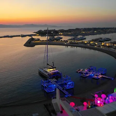 アパート Boutique Blitz 1 ビビニェ